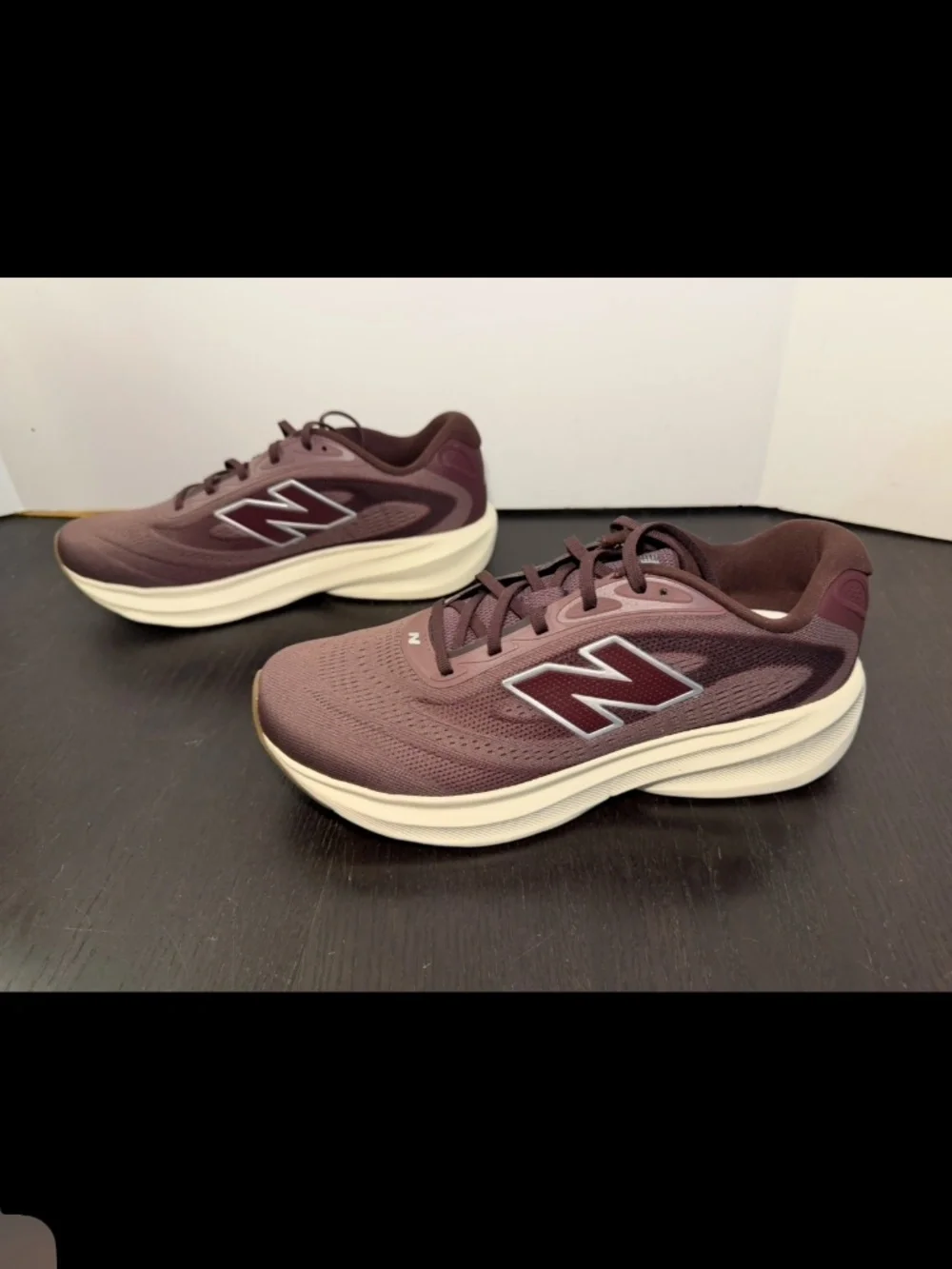 New Balance Fresh Foam 680v9 Running Shoes Burgundy/Purple/Beige Mens 9D/Wm 10.5